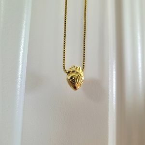 Gold anatomical heart necklace